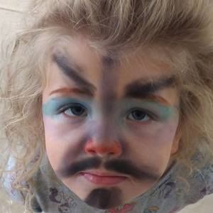 Meet your Posher, Liz